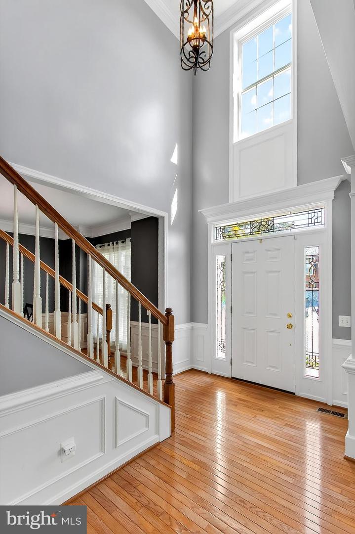 8189 DOUGLAS FIR DR, LORTON, Virginia 22079, 4 Bedrooms Bedrooms, ,3 BathroomsBathrooms,Residential,For sale,8189 DOUGLAS FIR DR,VAFX2257190 MLS # VAFX2257190