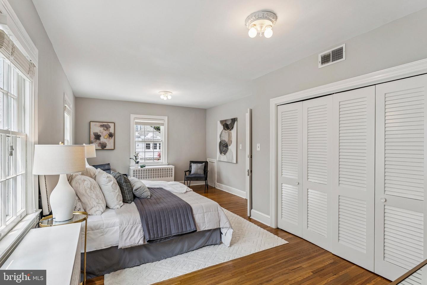 2913 CATHEDRAL AVE NW, WASHINGTON, District Of Columbia 20008, 4 Bedrooms Bedrooms, ,2 BathroomsBathrooms,Residential,For sale,2913 CATHEDRAL AVE NW,DCDC2211792 MLS # DCDC2211792
