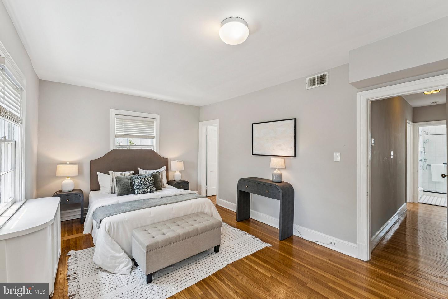 2913 CATHEDRAL AVE NW, WASHINGTON, District Of Columbia 20008, 4 Bedrooms Bedrooms, ,2 BathroomsBathrooms,Residential,For sale,2913 CATHEDRAL AVE NW,DCDC2211792 MLS # DCDC2211792