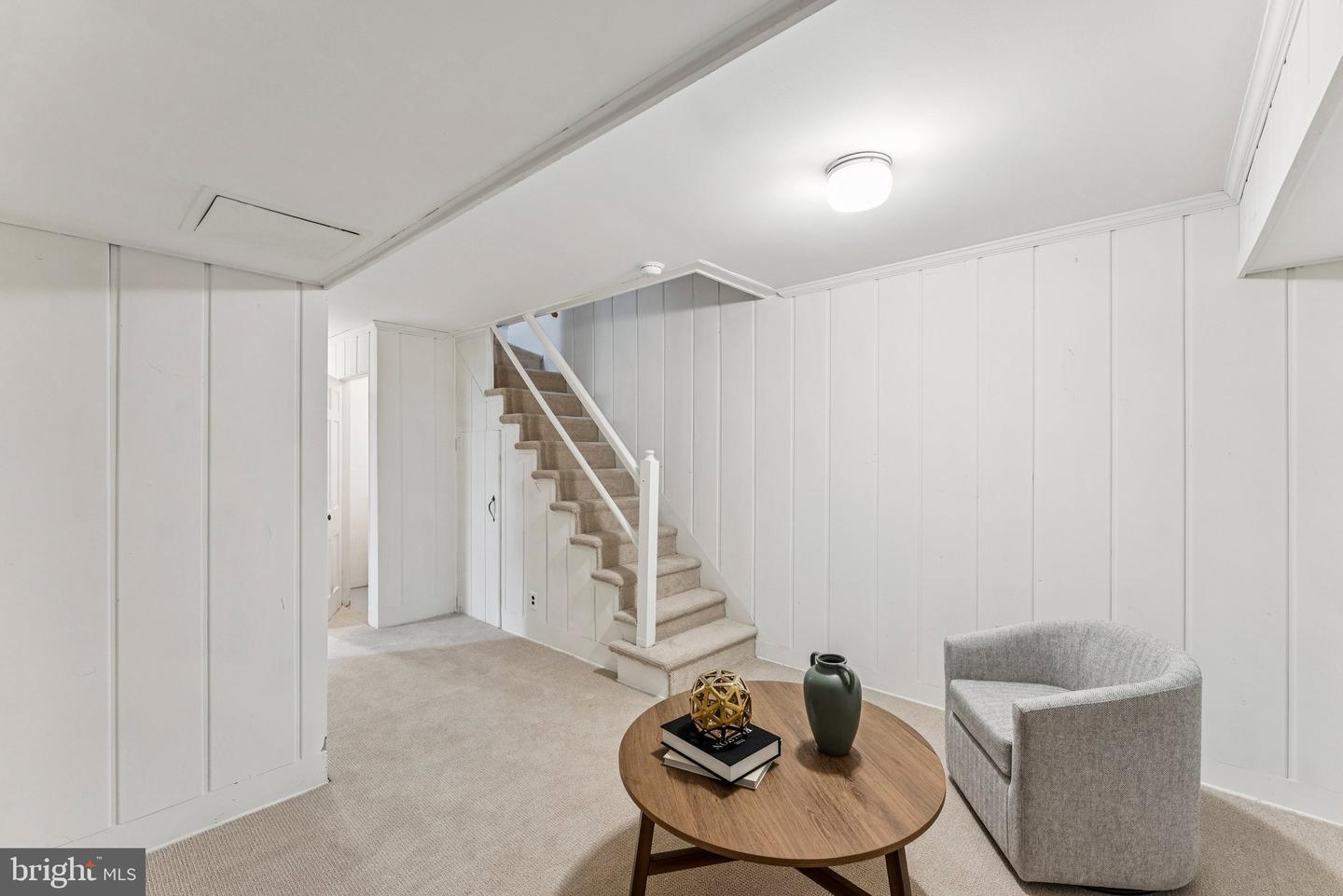 2913 CATHEDRAL AVE NW, WASHINGTON, District Of Columbia 20008, 4 Bedrooms Bedrooms, ,2 BathroomsBathrooms,Residential,For sale,2913 CATHEDRAL AVE NW,DCDC2211792 MLS # DCDC2211792