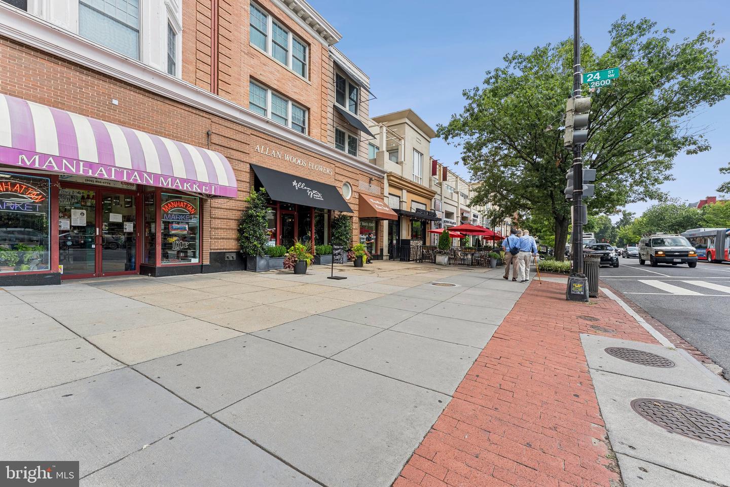 2913 CATHEDRAL AVE NW, WASHINGTON, District Of Columbia 20008, 4 Bedrooms Bedrooms, ,2 BathroomsBathrooms,Residential,For sale,2913 CATHEDRAL AVE NW,DCDC2211792 MLS # DCDC2211792