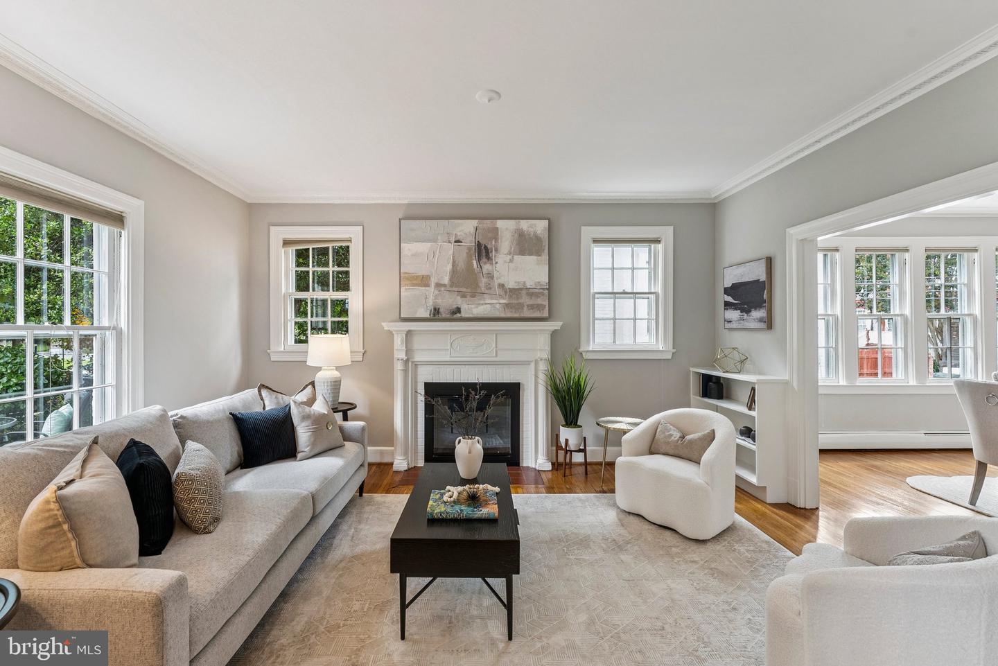 2913 CATHEDRAL AVE NW, WASHINGTON, District Of Columbia 20008, 4 Bedrooms Bedrooms, ,2 BathroomsBathrooms,Residential,For sale,2913 CATHEDRAL AVE NW,DCDC2211792 MLS # DCDC2211792