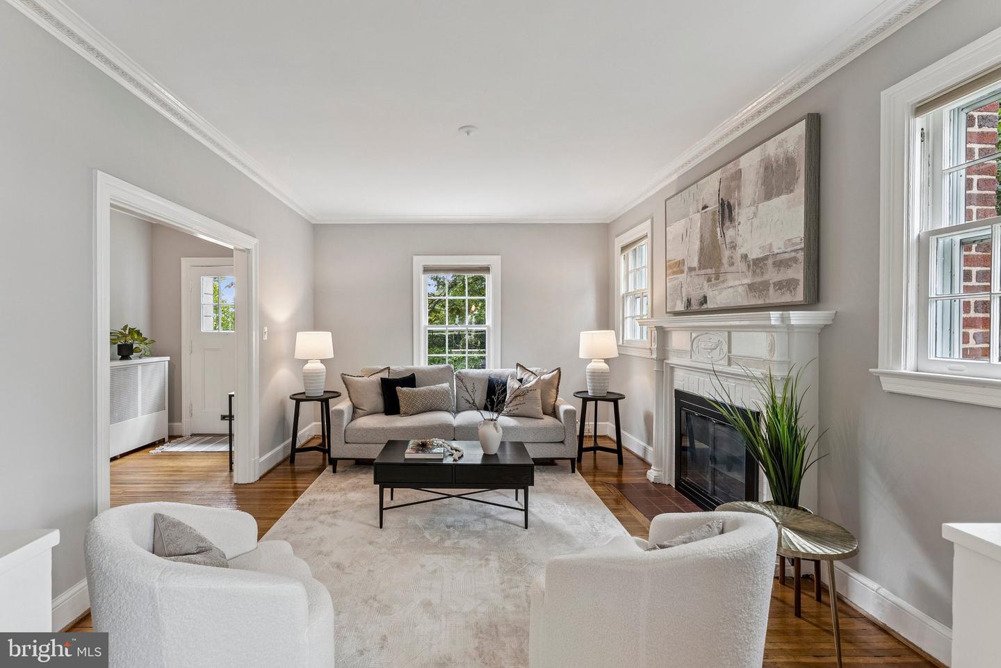 2913 CATHEDRAL AVE NW, WASHINGTON, District Of Columbia 20008, 4 Bedrooms Bedrooms, ,2 BathroomsBathrooms,Residential,For sale,2913 CATHEDRAL AVE NW,DCDC2211792 MLS # DCDC2211792