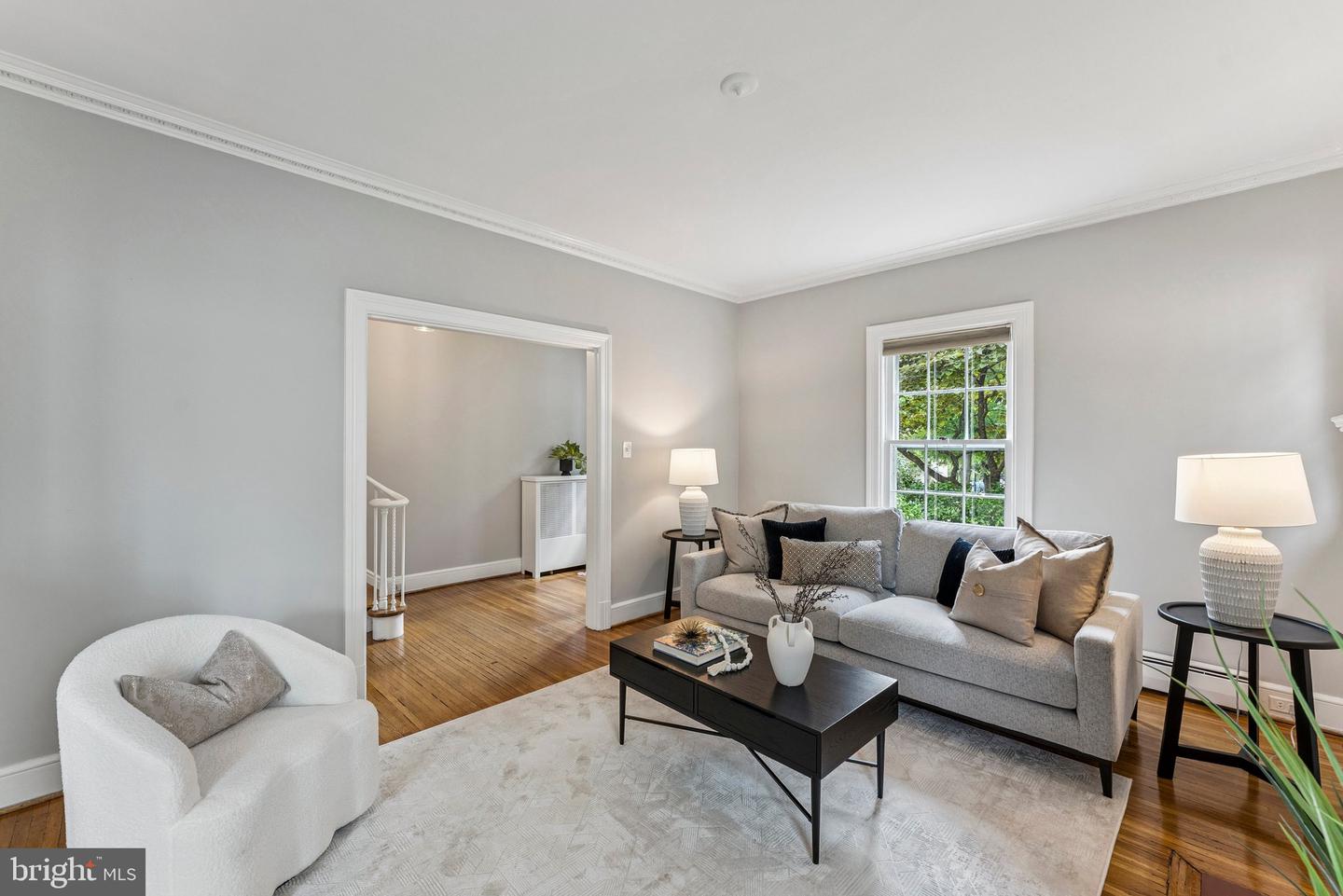 2913 CATHEDRAL AVE NW, WASHINGTON, District Of Columbia 20008, 4 Bedrooms Bedrooms, ,2 BathroomsBathrooms,Residential,For sale,2913 CATHEDRAL AVE NW,DCDC2211792 MLS # DCDC2211792