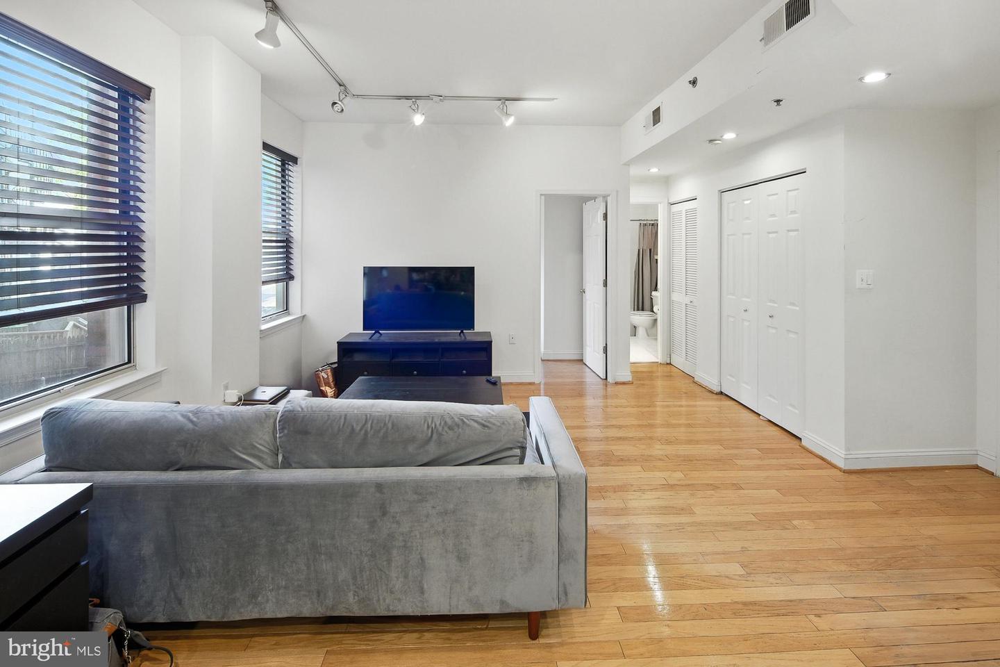 1621 T ST NW #207, WASHINGTON, District Of Columbia 20009, 1 Bedroom Bedrooms, ,1 BathroomBathrooms,Residential,For sale,1621 T ST NW #207,DCDC2212280 MLS # DCDC2212280