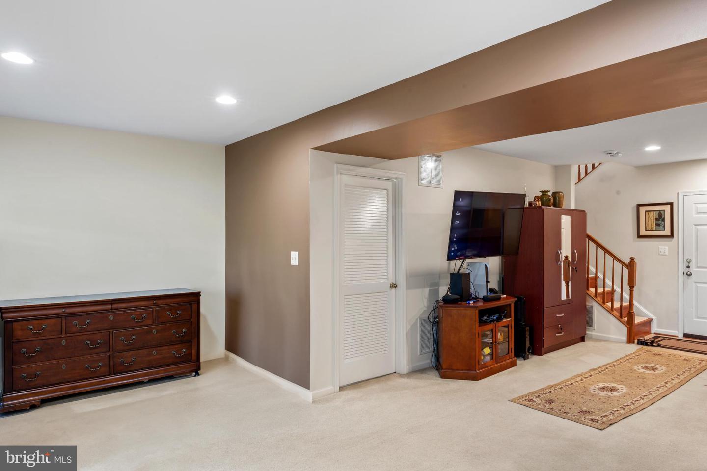 25445 ELM TER, ALDIE, Virginia 20105, 3 Bedrooms Bedrooms, 13 Rooms Rooms,3 BathroomsBathrooms,Residential,For sale,25445 ELM TER,VALO2103346 MLS # VALO2103346