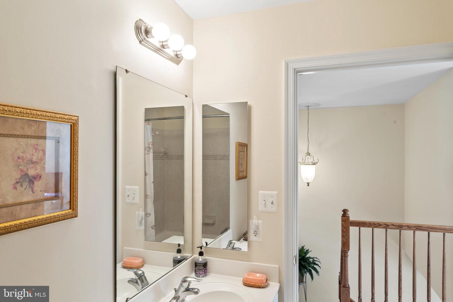 25445 ELM TER, ALDIE, Virginia 20105, 3 Bedrooms Bedrooms, 13 Rooms Rooms,3 BathroomsBathrooms,Residential,For sale,25445 ELM TER,VALO2103346 MLS # VALO2103346