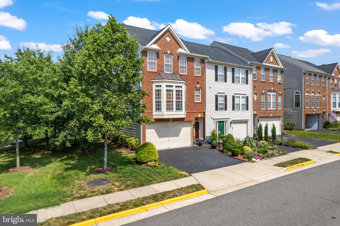 25445 ELM TER, ALDIE, Virginia 20105, 3 Bedrooms Bedrooms, 13 Rooms Rooms,3 BathroomsBathrooms,Residential,For sale,25445 ELM TER,VALO2103346 MLS # VALO2103346
