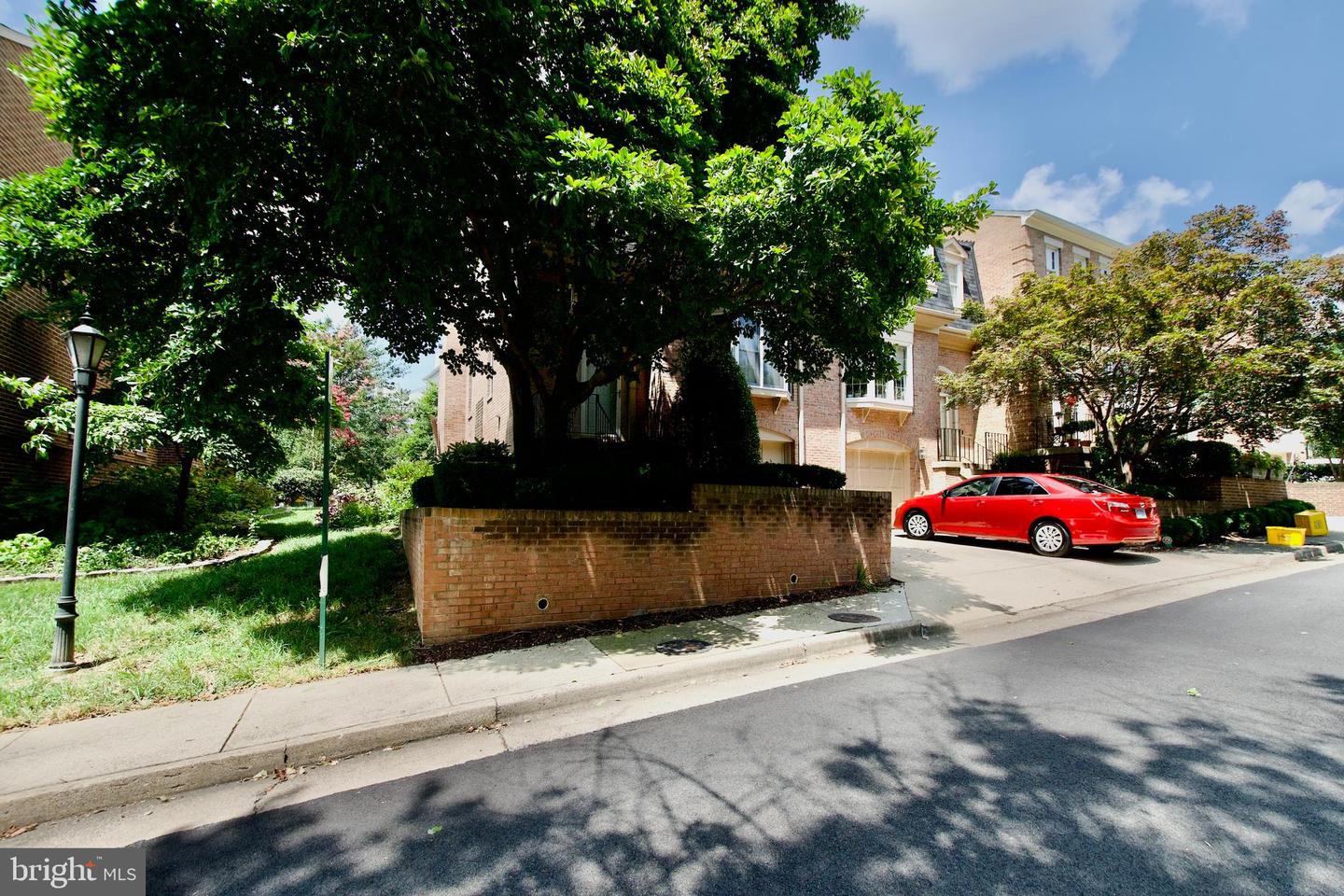 274 GRETNA GREEN CT #43, ALEXANDRIA, Virginia 22304, 3 Bedrooms Bedrooms, ,2 BathroomsBathrooms,Residential,For sale,274 GRETNA GREEN CT #43,VAAX2048010 MLS # VAAX2048010