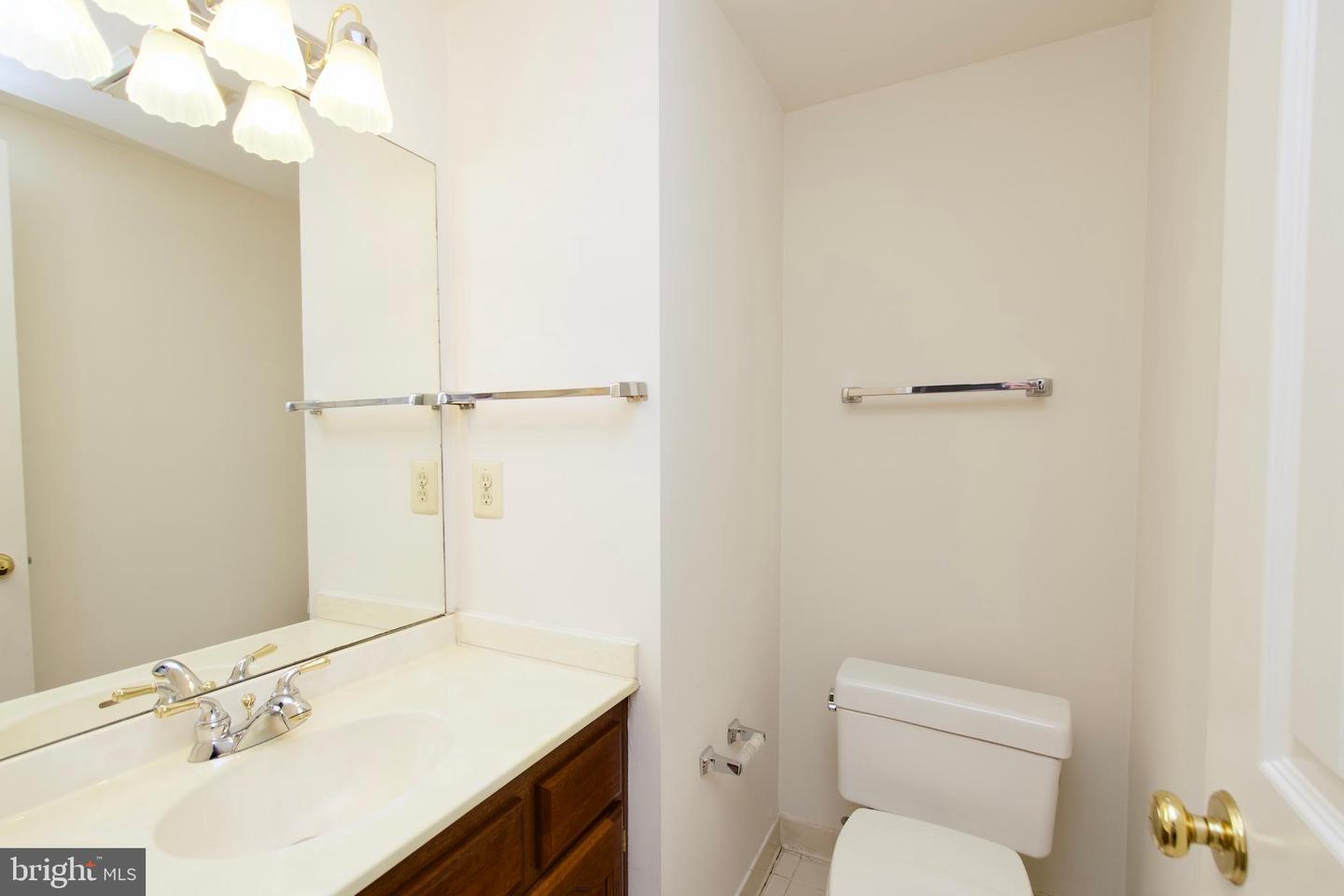 274 GRETNA GREEN CT #43, ALEXANDRIA, Virginia 22304, 3 Bedrooms Bedrooms, ,2 BathroomsBathrooms,Residential,For sale,274 GRETNA GREEN CT #43,VAAX2048010 MLS # VAAX2048010