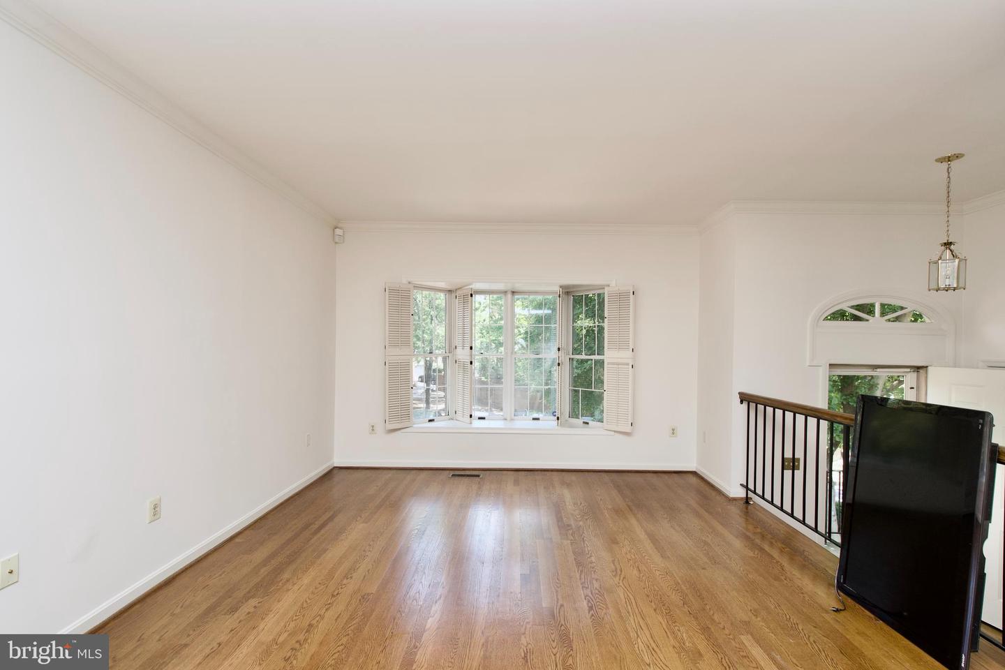 274 GRETNA GREEN CT #43, ALEXANDRIA, Virginia 22304, 3 Bedrooms Bedrooms, ,2 BathroomsBathrooms,Residential,For sale,274 GRETNA GREEN CT #43,VAAX2048010 MLS # VAAX2048010