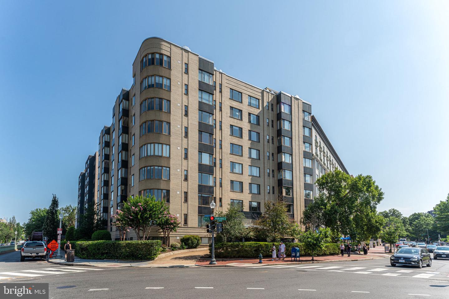 1 SCOTT CIR NW #807, WASHINGTON, District Of Columbia 20036, 1 Bedroom Bedrooms, ,1 BathroomBathrooms,Residential,For sale,1 SCOTT CIR NW #807,DCDC2212868 MLS # DCDC2212868