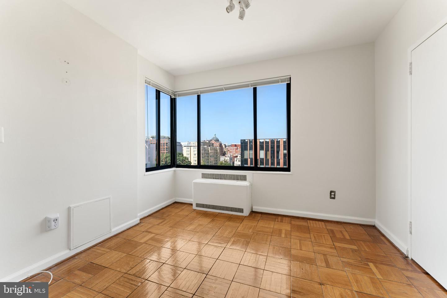 1 SCOTT CIR NW #807, WASHINGTON, District Of Columbia 20036, 1 Bedroom Bedrooms, ,1 BathroomBathrooms,Residential,For sale,1 SCOTT CIR NW #807,DCDC2212868 MLS # DCDC2212868