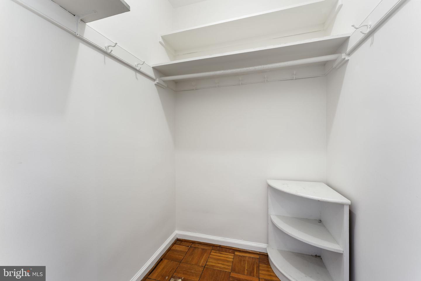1 SCOTT CIR NW #807, WASHINGTON, District Of Columbia 20036, 1 Bedroom Bedrooms, ,1 BathroomBathrooms,Residential,For sale,1 SCOTT CIR NW #807,DCDC2212868 MLS # DCDC2212868