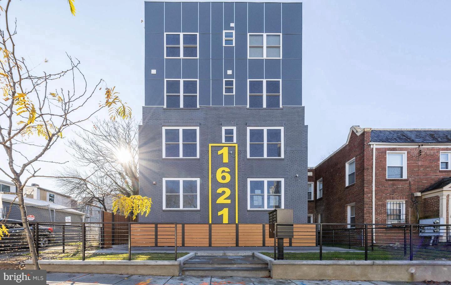 1621 T ST SE #8, WASHINGTON, District Of Columbia 20020, 4 Bedrooms Bedrooms, ,2 BathroomsBathrooms,Residential,For sale,1621 T ST SE #8,DCDC2212900 MLS # DCDC2212900
