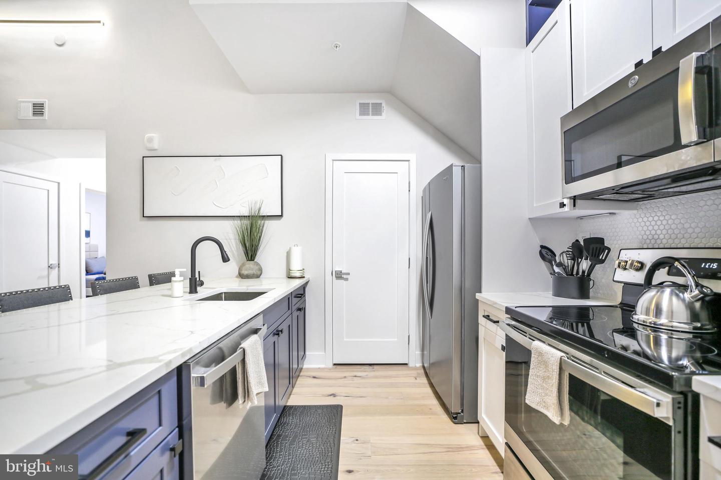 1621 T ST SE #8, WASHINGTON, District Of Columbia 20020, 4 Bedrooms Bedrooms, ,2 BathroomsBathrooms,Residential,For sale,1621 T ST SE #8,DCDC2212900 MLS # DCDC2212900