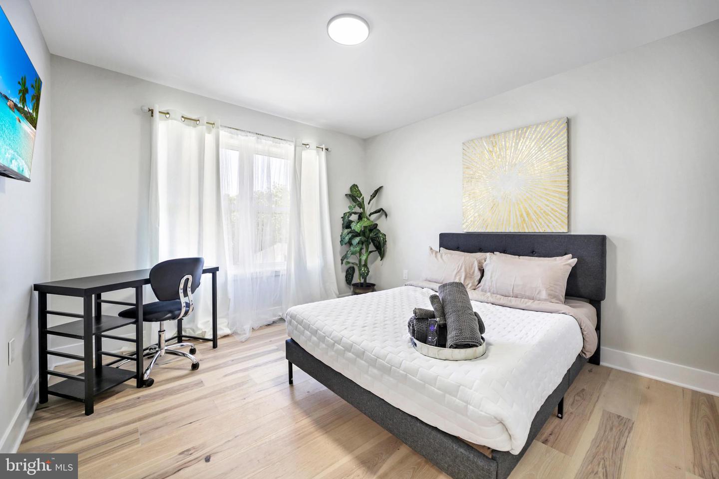 1621 T ST SE #8, WASHINGTON, District Of Columbia 20020, 4 Bedrooms Bedrooms, ,2 BathroomsBathrooms,Residential,For sale,1621 T ST SE #8,DCDC2212900 MLS # DCDC2212900