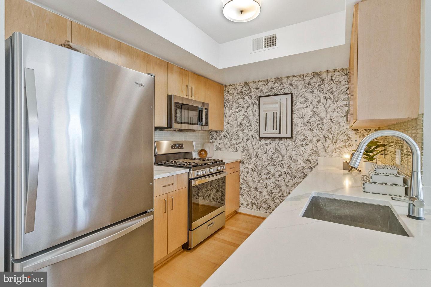 1000 NEW JERSEY AVE SE #914, WASHINGTON, District Of Columbia 20003, 2 Bedrooms Bedrooms, ,2 BathroomsBathrooms,Residential,For sale,1000 NEW JERSEY AVE SE #914,DCDC2212902 MLS # DCDC2212902