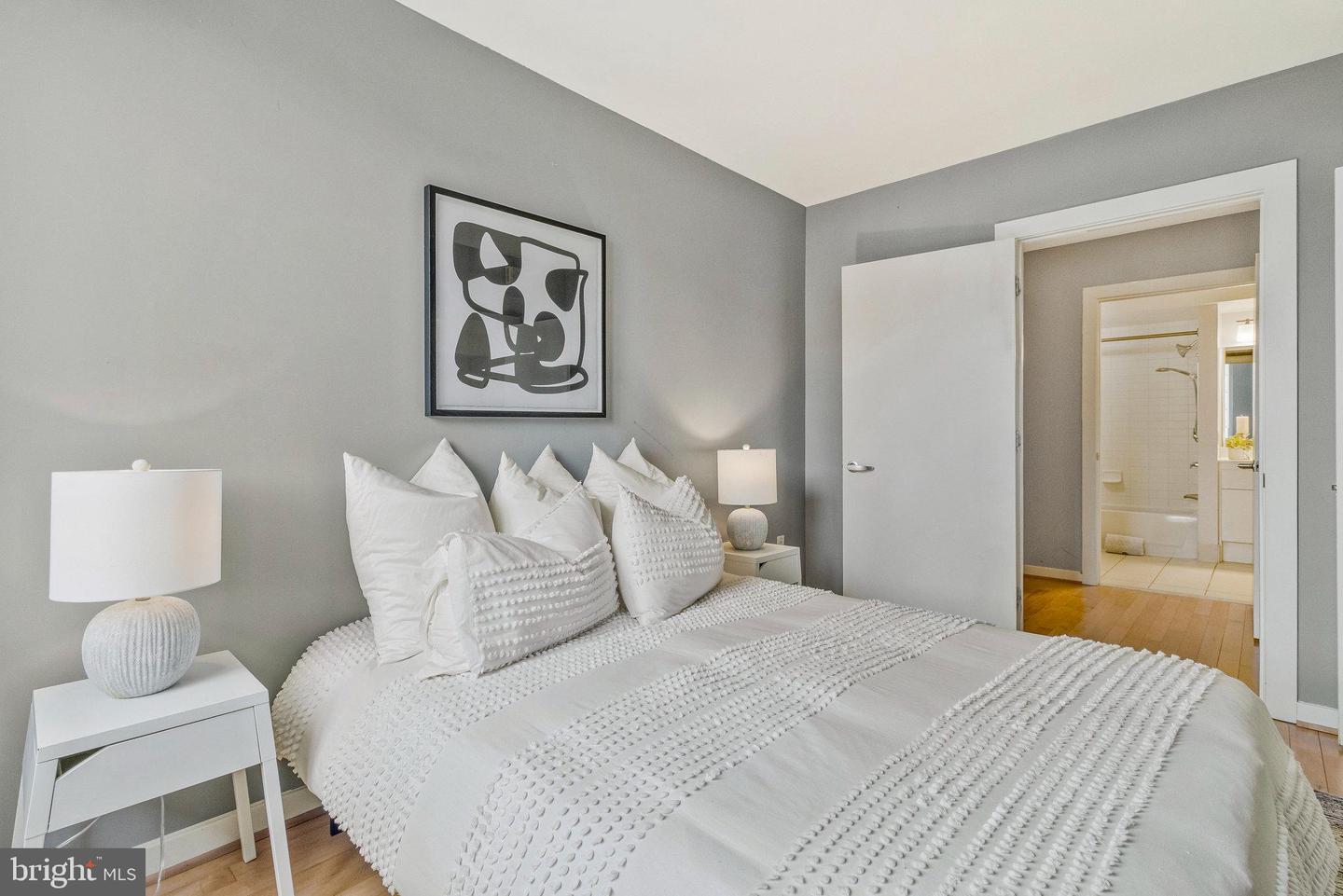 1000 NEW JERSEY AVE SE #914, WASHINGTON, District Of Columbia 20003, 2 Bedrooms Bedrooms, ,2 BathroomsBathrooms,Residential,For sale,1000 NEW JERSEY AVE SE #914,DCDC2212902 MLS # DCDC2212902