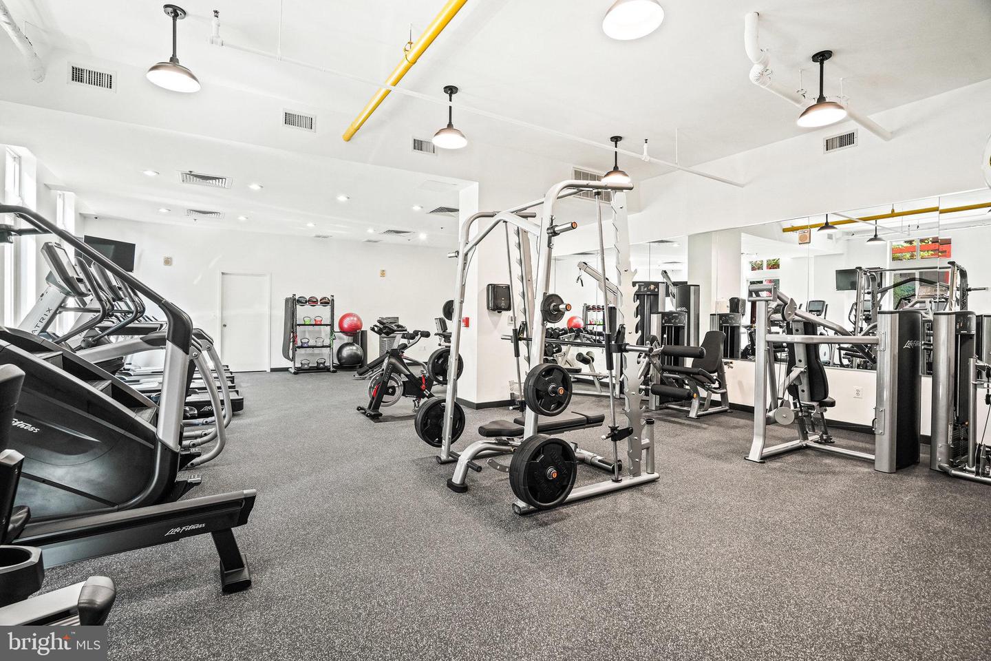 1000 NEW JERSEY AVE SE #914, WASHINGTON, District Of Columbia 20003, 2 Bedrooms Bedrooms, ,2 BathroomsBathrooms,Residential,For sale,1000 NEW JERSEY AVE SE #914,DCDC2212902 MLS # DCDC2212902