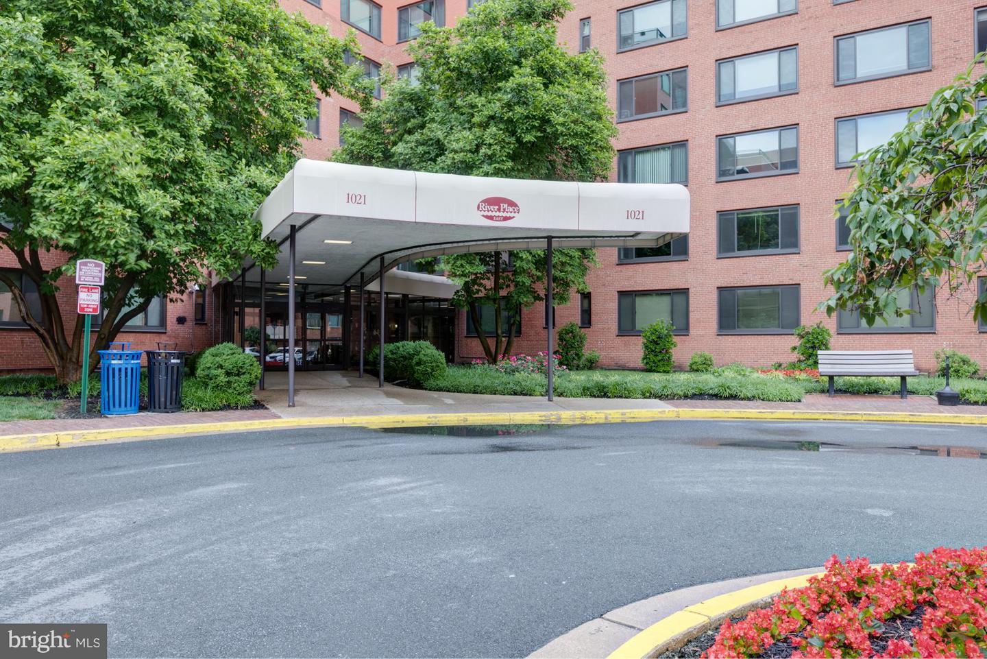 1021 ARLINGTON BLVD #647, ARLINGTON, Virginia 22209, ,1 BathroomBathrooms,Residential,For sale,1021 ARLINGTON BLVD #647,VAAR2061658 MLS # VAAR2061658