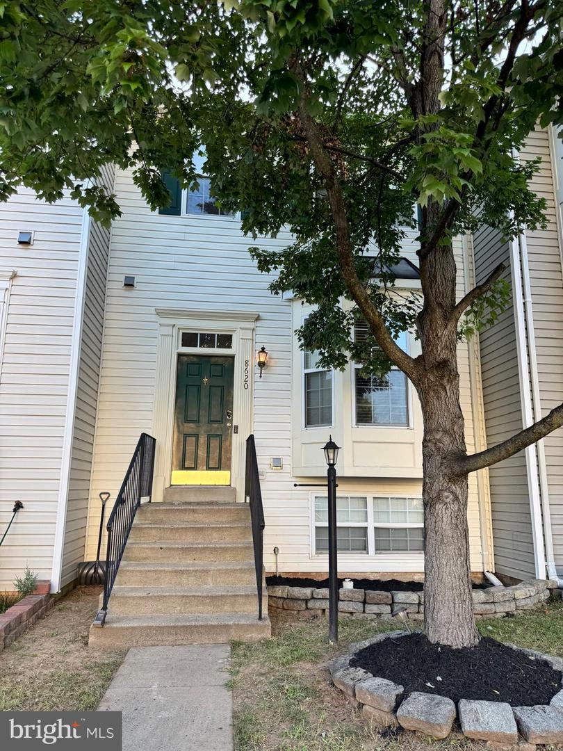 8620 DIVER CT, BRISTOW, Virginia 20136, 4 Bedrooms Bedrooms, ,3 BathroomsBathrooms,Residential,For sale,8620 DIVER CT,VAPW2100468 MLS # VAPW2100468