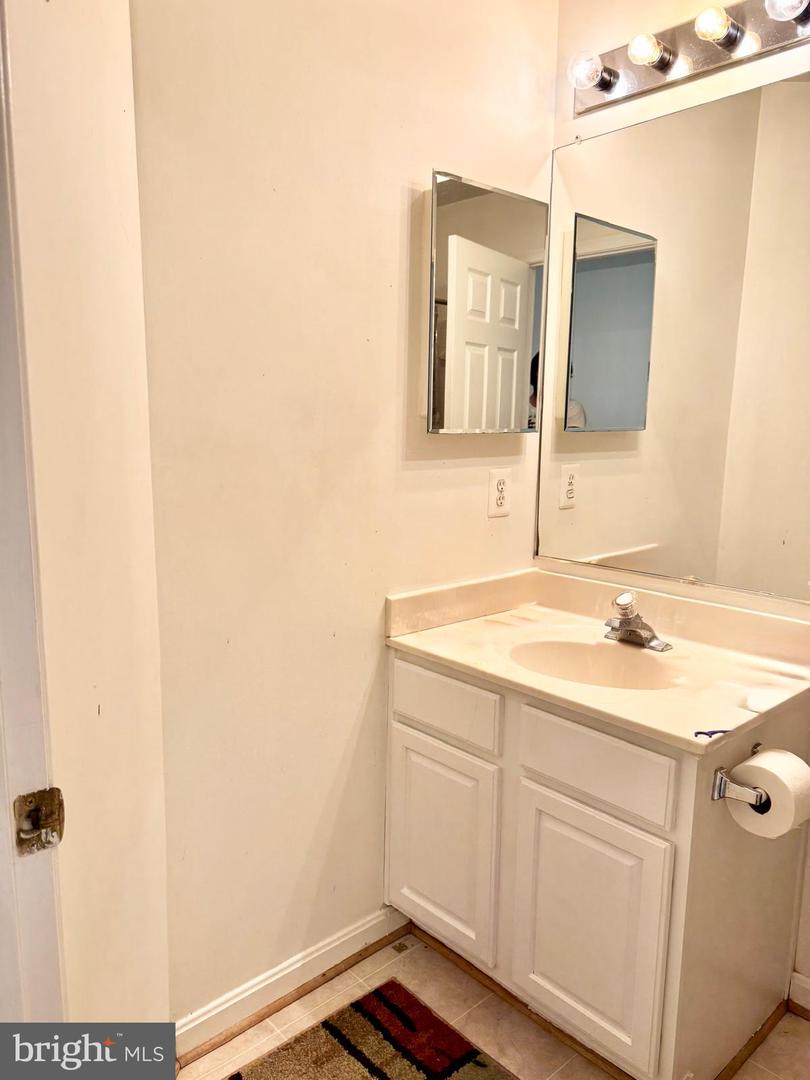 8620 DIVER CT, BRISTOW, Virginia 20136, 4 Bedrooms Bedrooms, ,3 BathroomsBathrooms,Residential,For sale,8620 DIVER CT,VAPW2100468 MLS # VAPW2100468
