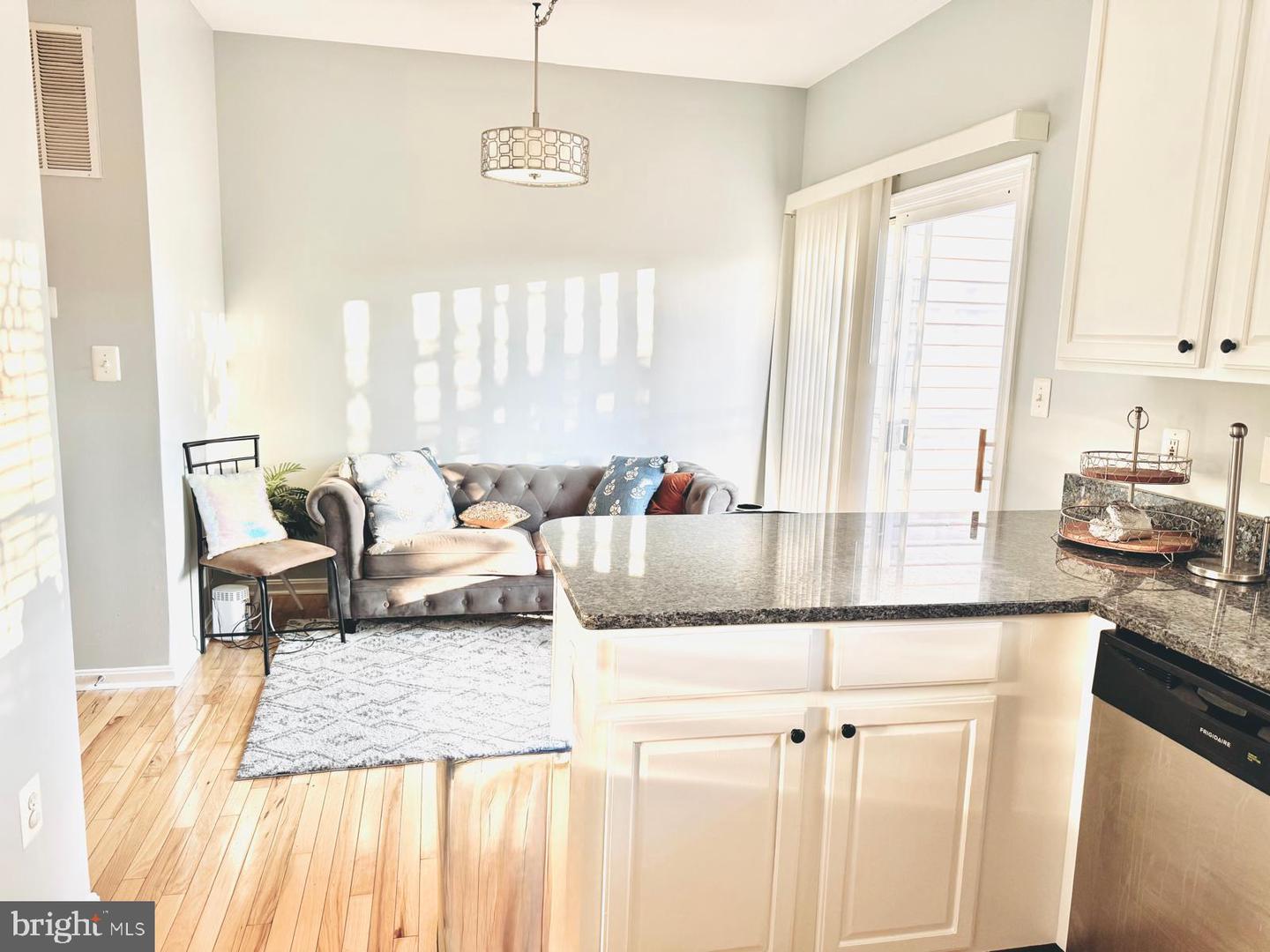 8620 DIVER CT, BRISTOW, Virginia 20136, 4 Bedrooms Bedrooms, ,3 BathroomsBathrooms,Residential,For sale,8620 DIVER CT,VAPW2100468 MLS # VAPW2100468