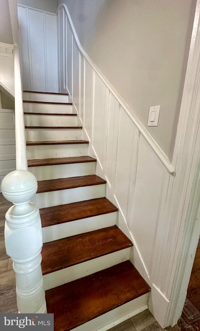 301 VIRGINIA AVE, CULPEPER, Virginia 22701, 3 Bedrooms Bedrooms, 8 Rooms Rooms,2 BathroomsBathrooms,Residential,For sale,301 VIRGINIA AVE,VACU2011146 MLS # VACU2011146
