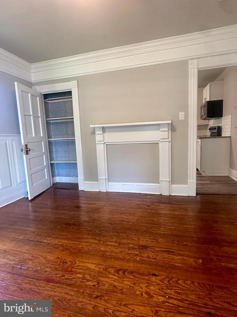 301 VIRGINIA AVE, CULPEPER, Virginia 22701, 3 Bedrooms Bedrooms, 8 Rooms Rooms,2 BathroomsBathrooms,Residential,For sale,301 VIRGINIA AVE,VACU2011146 MLS # VACU2011146