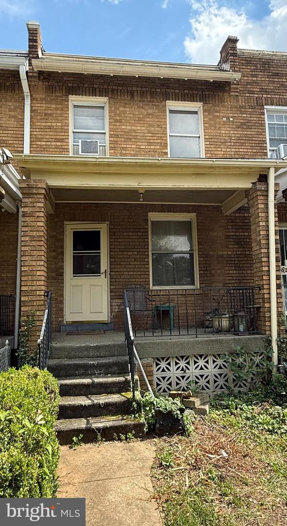 1533 NORTH CAROLINA AVE NE, WASHINGTON, District Of Columbia 20002, 3 Bedrooms Bedrooms, 7 Rooms Rooms,1 BathroomBathrooms,Residential,For sale,1533 NORTH CAROLINA AVE NE,DCDC2212930 MLS # DCDC2212930