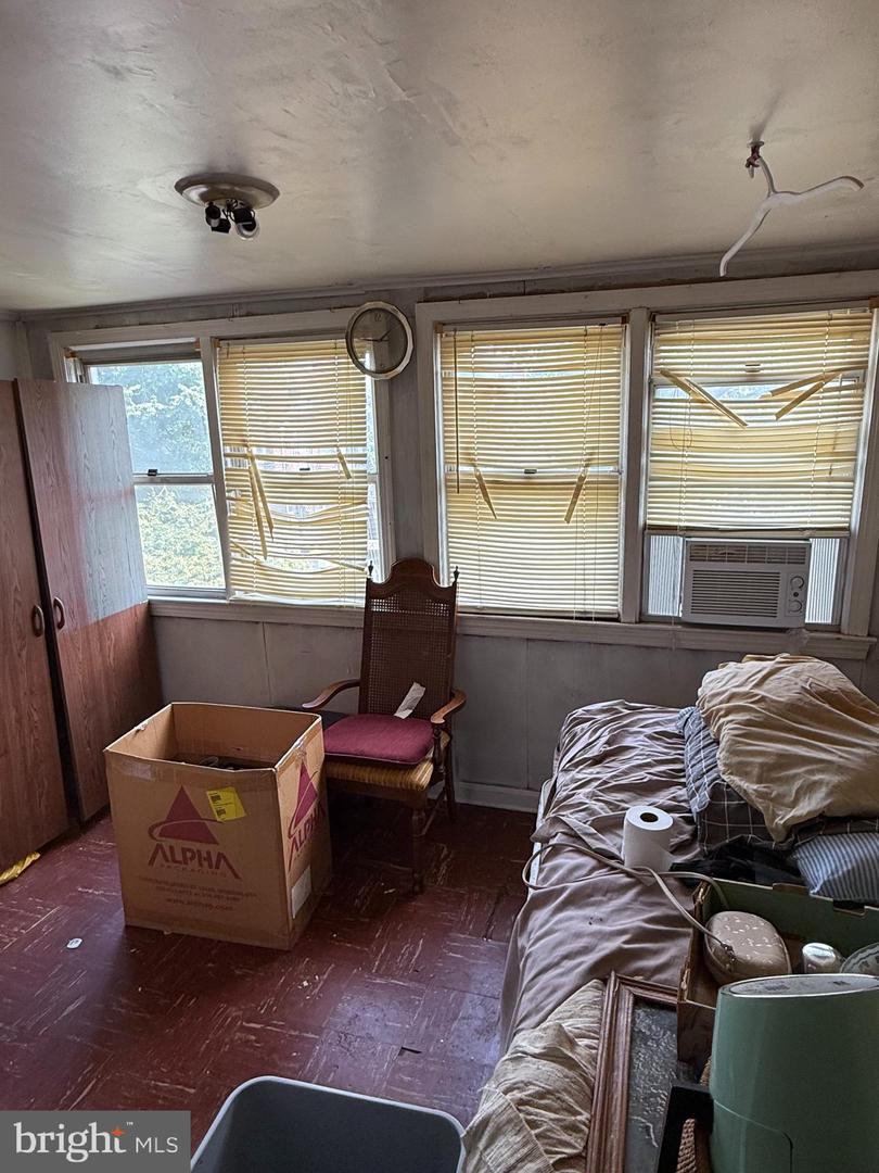 1533 NORTH CAROLINA AVE NE, WASHINGTON, District Of Columbia 20002, 3 Bedrooms Bedrooms, 7 Rooms Rooms,1 BathroomBathrooms,Residential,For sale,1533 NORTH CAROLINA AVE NE,DCDC2212930 MLS # DCDC2212930