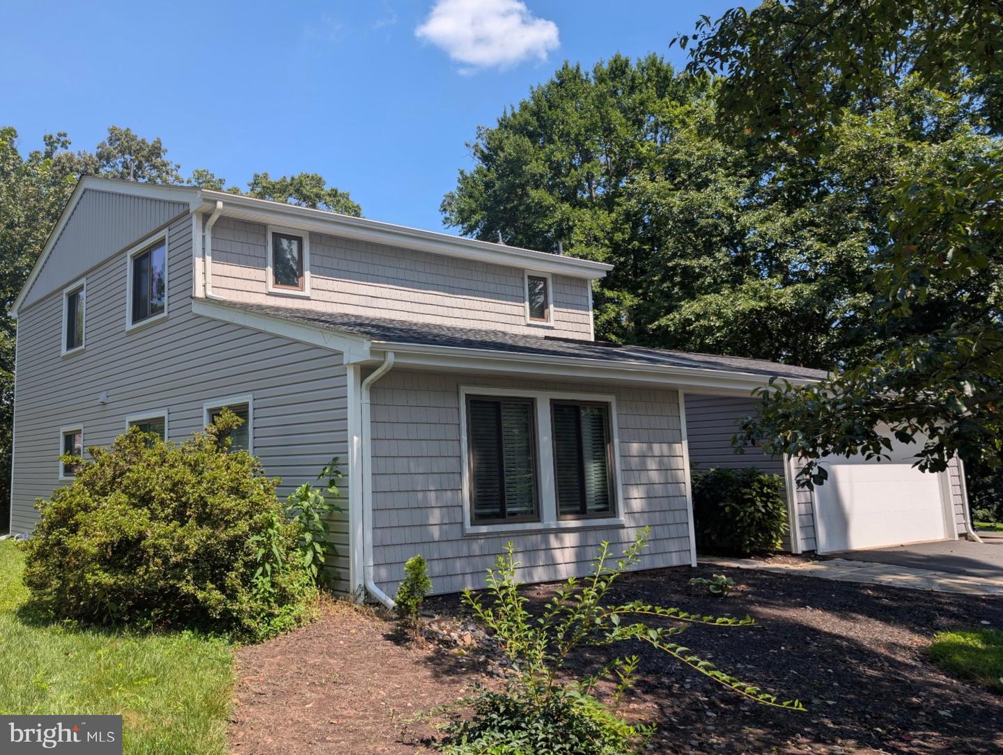 1513 MILLIKENS BEND RD, HERNDON, Virginia 20170, 4 Bedrooms Bedrooms, ,2 BathroomsBathrooms,Residential,For sale,1513 MILLIKENS BEND RD,VAFX2258566 MLS # VAFX2258566