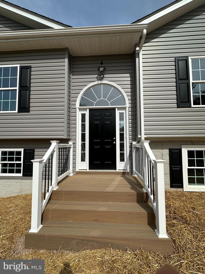 122 DEER TRL, WINCHESTER, Virginia 22602, 3 Bedrooms Bedrooms, ,3 BathroomsBathrooms,Residential,For sale,122 DEER TRL,VAFV2035804 MLS # VAFV2035804