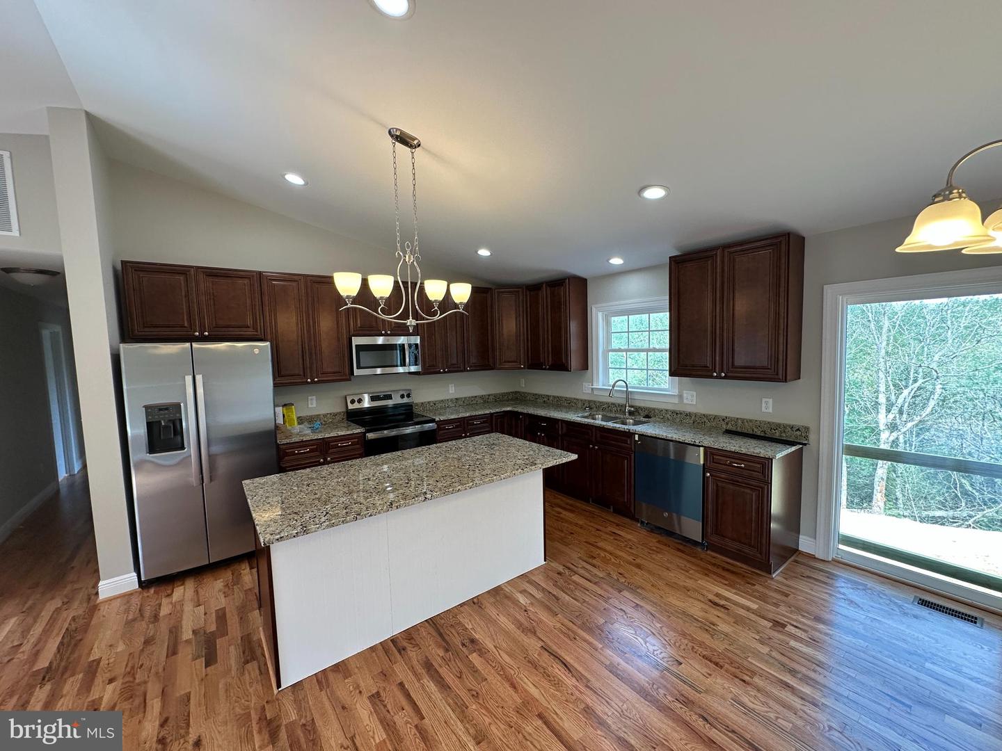 122 DEER TRL, WINCHESTER, Virginia 22602, 3 Bedrooms Bedrooms, ,3 BathroomsBathrooms,Residential,For sale,122 DEER TRL,VAFV2035804 MLS # VAFV2035804
