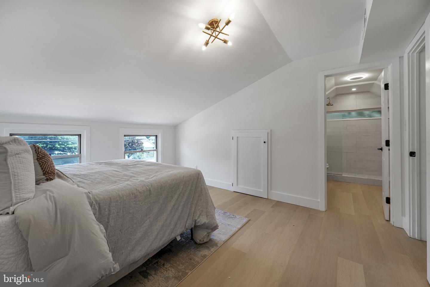 2712 S DAKOTA AVE NE, WASHINGTON, District Of Columbia 20018, 3 Bedrooms Bedrooms, ,3 BathroomsBathrooms,Residential,For sale,2712 S DAKOTA AVE NE,DCDC2212974 MLS # DCDC2212974