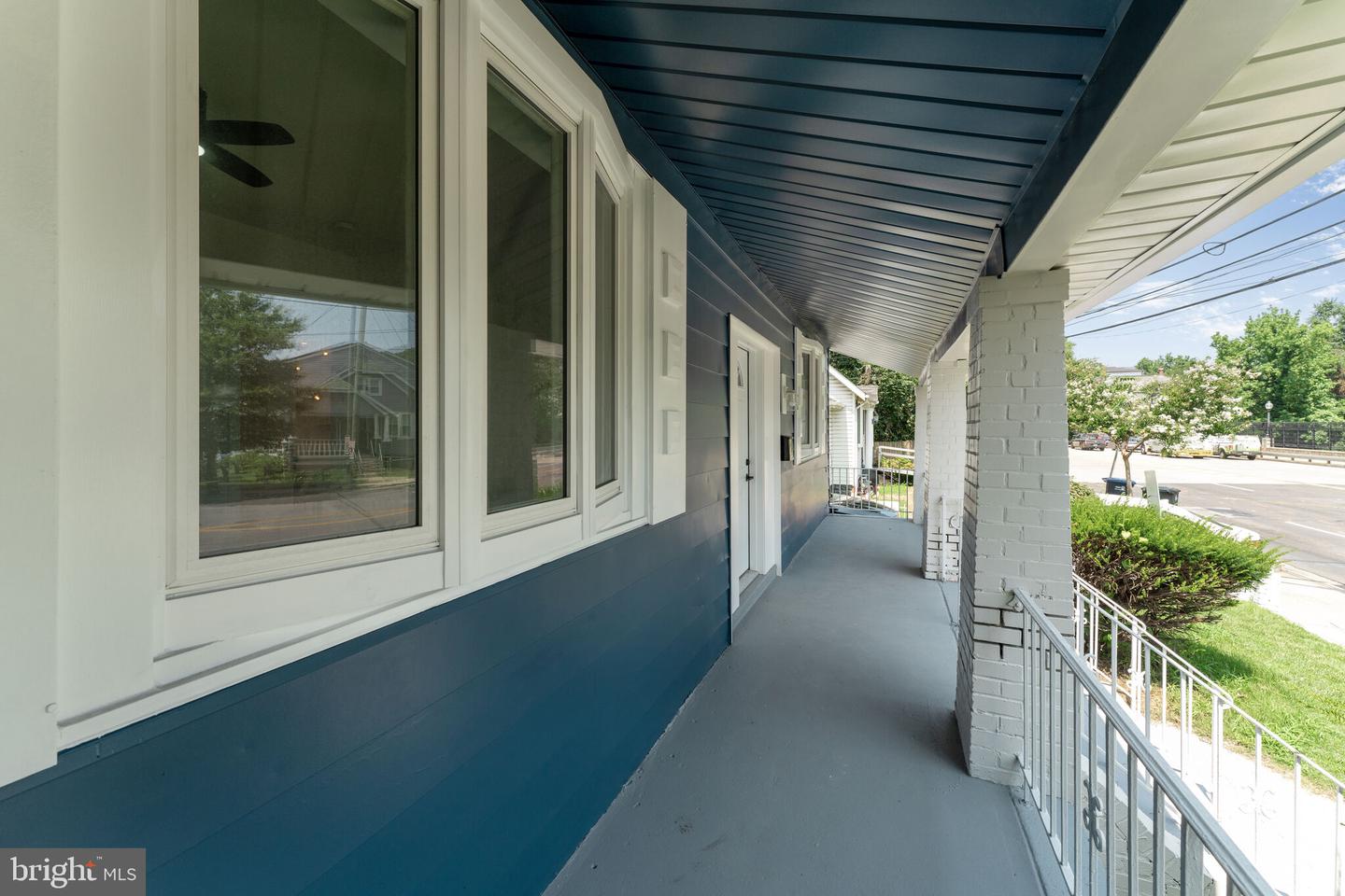2712 S DAKOTA AVE NE, WASHINGTON, District Of Columbia 20018, 3 Bedrooms Bedrooms, ,3 BathroomsBathrooms,Residential,For sale,2712 S DAKOTA AVE NE,DCDC2212974 MLS # DCDC2212974