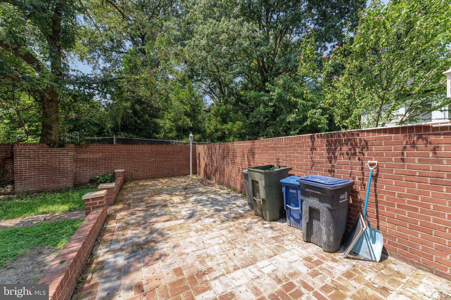 2712 S DAKOTA AVE NE, WASHINGTON, District Of Columbia 20018, 3 Bedrooms Bedrooms, ,3 BathroomsBathrooms,Residential,For sale,2712 S DAKOTA AVE NE,DCDC2212974 MLS # DCDC2212974