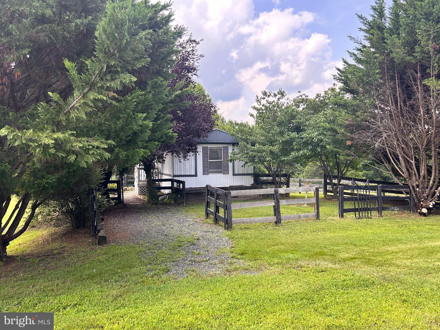409 COOK MOUNTAIN DR, BRIGHTWOOD, Virginia 22715, 4 Bedrooms Bedrooms, ,3 BathroomsBathrooms,Residential,For sale,409 COOK MOUNTAIN DR,VAMA2002342 MLS # VAMA2002342