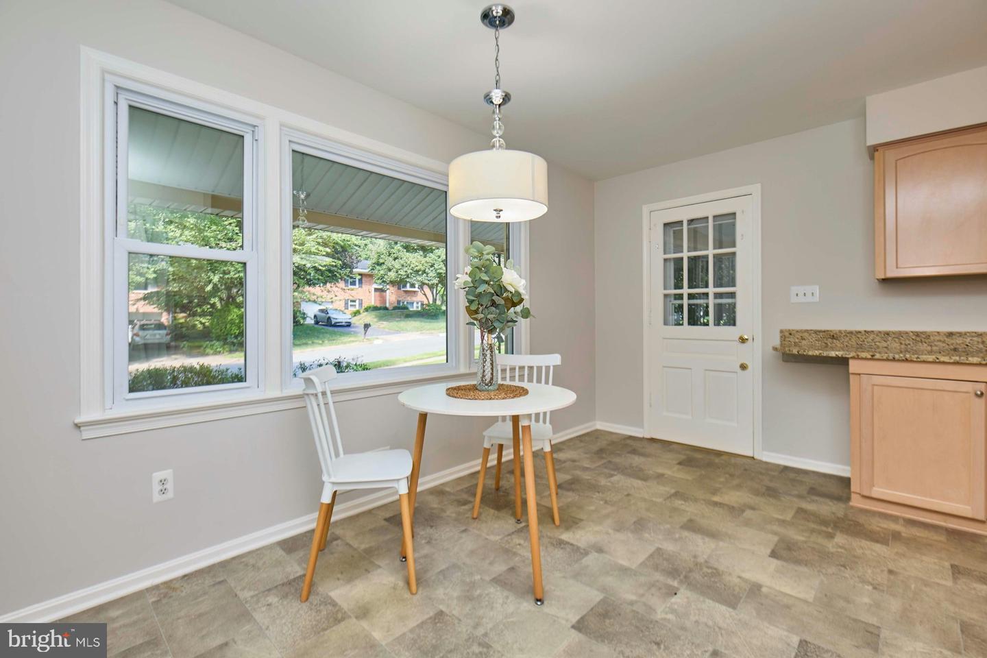 5009 LONE OAK PL, FAIRFAX, Virginia 22032, 4 Bedrooms Bedrooms, ,3 BathroomsBathrooms,Residential,For sale,5009 LONE OAK PL,VAFX2223544 MLS # VAFX2223544