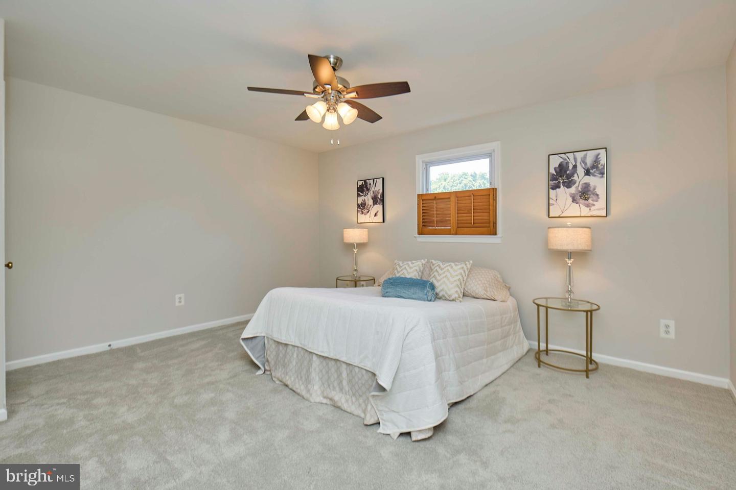 5009 LONE OAK PL, FAIRFAX, Virginia 22032, 4 Bedrooms Bedrooms, ,3 BathroomsBathrooms,Residential,For sale,5009 LONE OAK PL,VAFX2223544 MLS # VAFX2223544