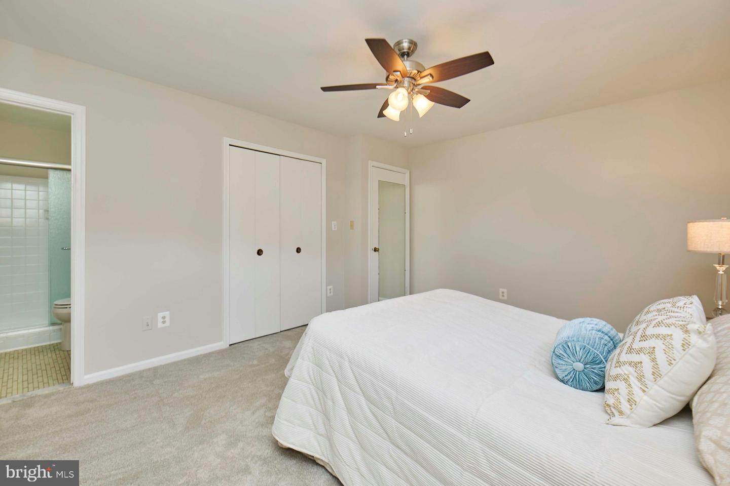 5009 LONE OAK PL, FAIRFAX, Virginia 22032, 4 Bedrooms Bedrooms, ,3 BathroomsBathrooms,Residential,For sale,5009 LONE OAK PL,VAFX2223544 MLS # VAFX2223544