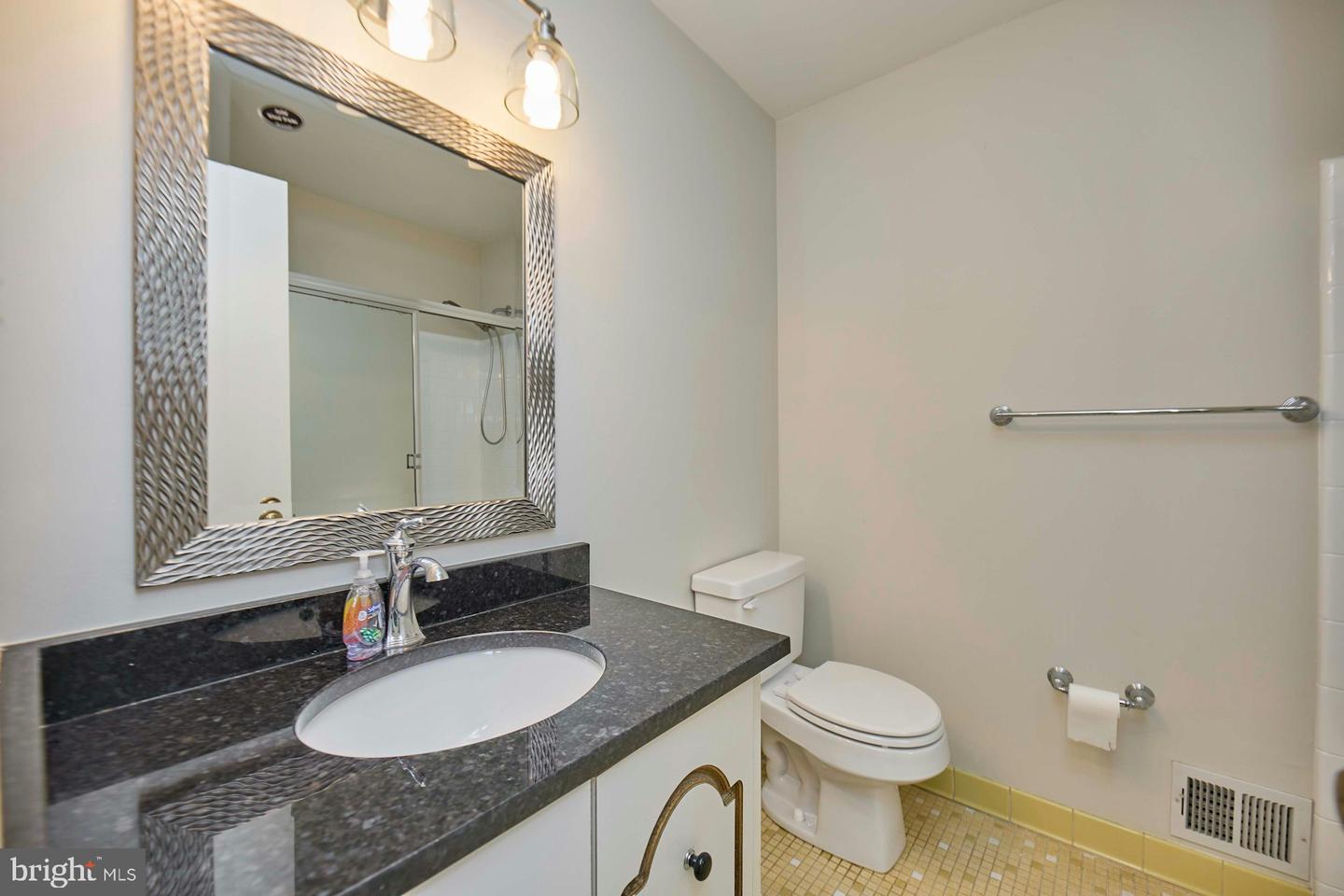 5009 LONE OAK PL, FAIRFAX, Virginia 22032, 4 Bedrooms Bedrooms, ,3 BathroomsBathrooms,Residential,For sale,5009 LONE OAK PL,VAFX2223544 MLS # VAFX2223544