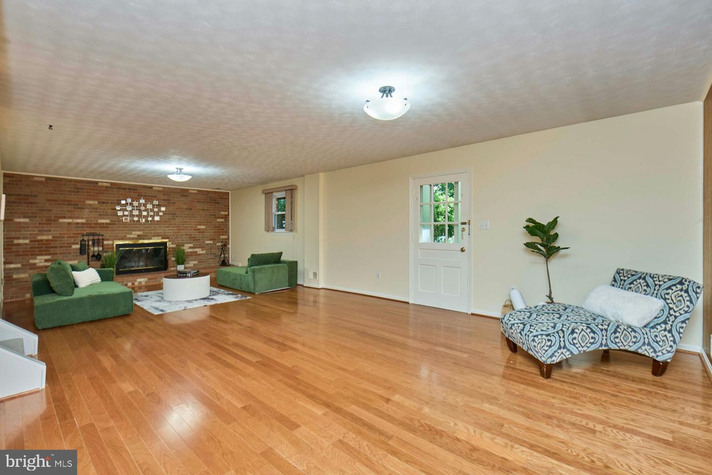 5009 LONE OAK PL, FAIRFAX, Virginia 22032, 4 Bedrooms Bedrooms, ,3 BathroomsBathrooms,Residential,For sale,5009 LONE OAK PL,VAFX2223544 MLS # VAFX2223544