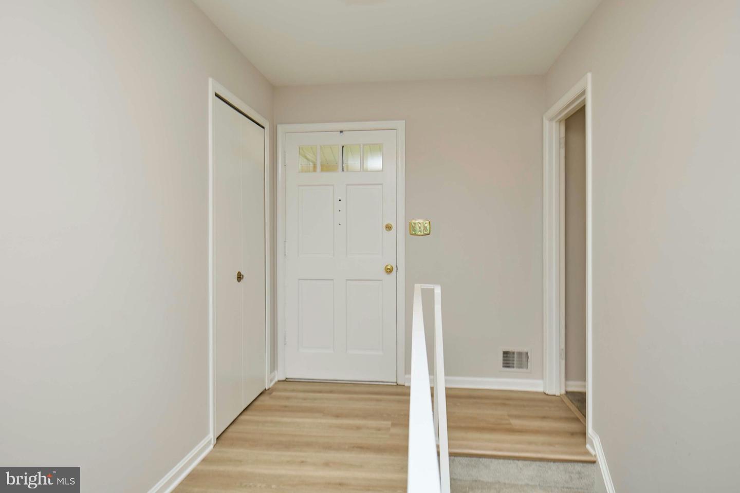 5009 LONE OAK PL, FAIRFAX, Virginia 22032, 4 Bedrooms Bedrooms, ,3 BathroomsBathrooms,Residential,For sale,5009 LONE OAK PL,VAFX2223544 MLS # VAFX2223544