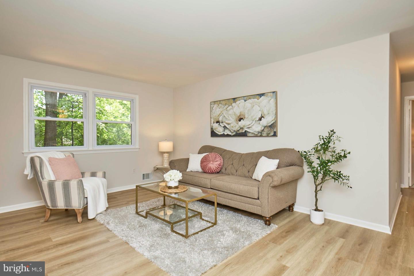 5009 LONE OAK PL, FAIRFAX, Virginia 22032, 4 Bedrooms Bedrooms, ,3 BathroomsBathrooms,Residential,For sale,5009 LONE OAK PL,VAFX2223544 MLS # VAFX2223544