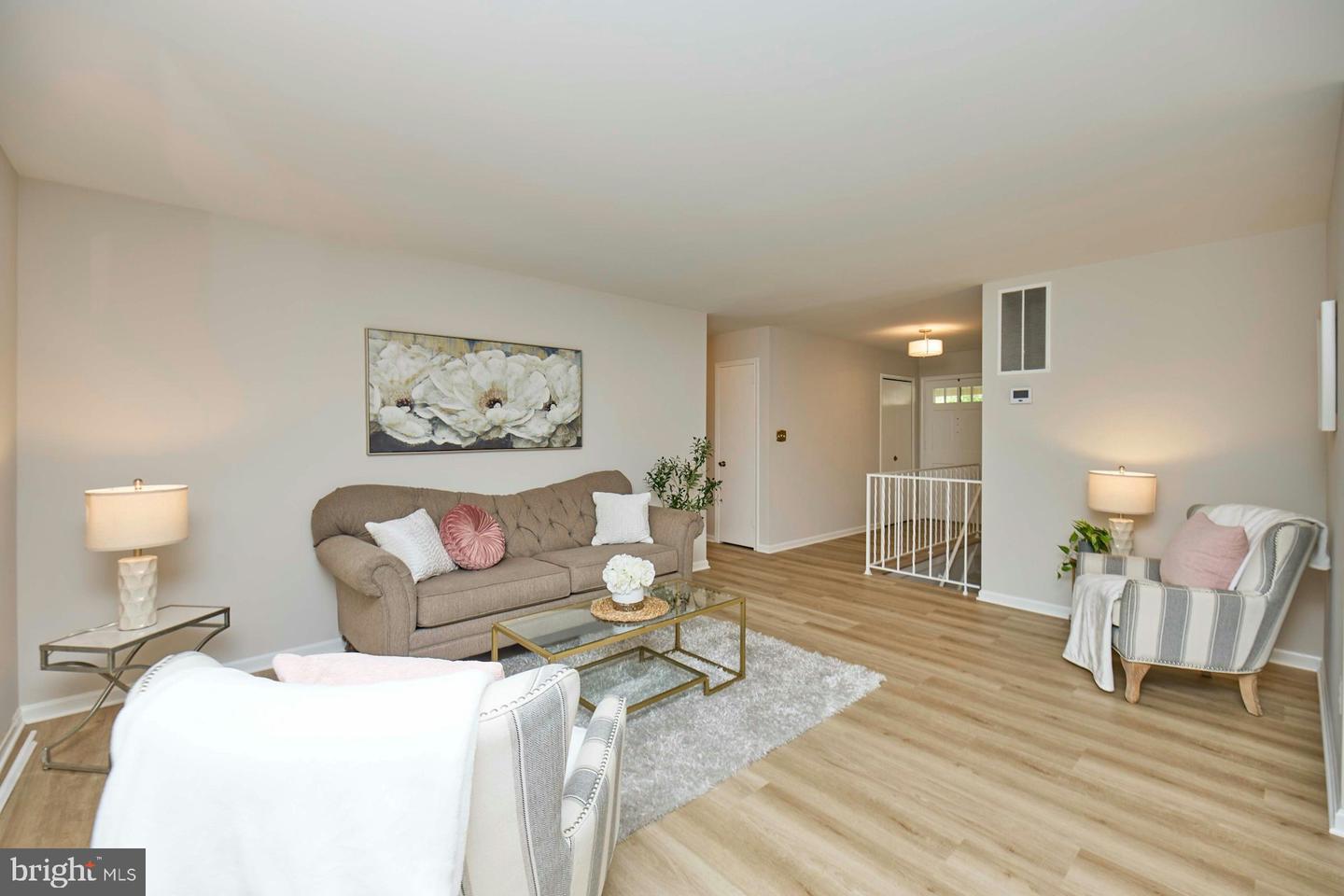 5009 LONE OAK PL, FAIRFAX, Virginia 22032, 4 Bedrooms Bedrooms, ,3 BathroomsBathrooms,Residential,For sale,5009 LONE OAK PL,VAFX2223544 MLS # VAFX2223544