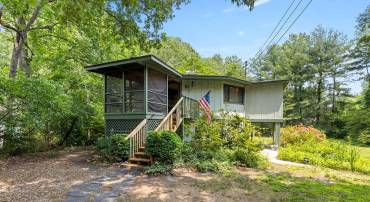 315 STRATFORD CIR, LOCUST GROVE, Virginia 22508, 3 Bedrooms Bedrooms, ,2 BathroomsBathrooms,Residential,For sale,315 STRATFORD CIR,VAOR2009666 MLS # VAOR2009666