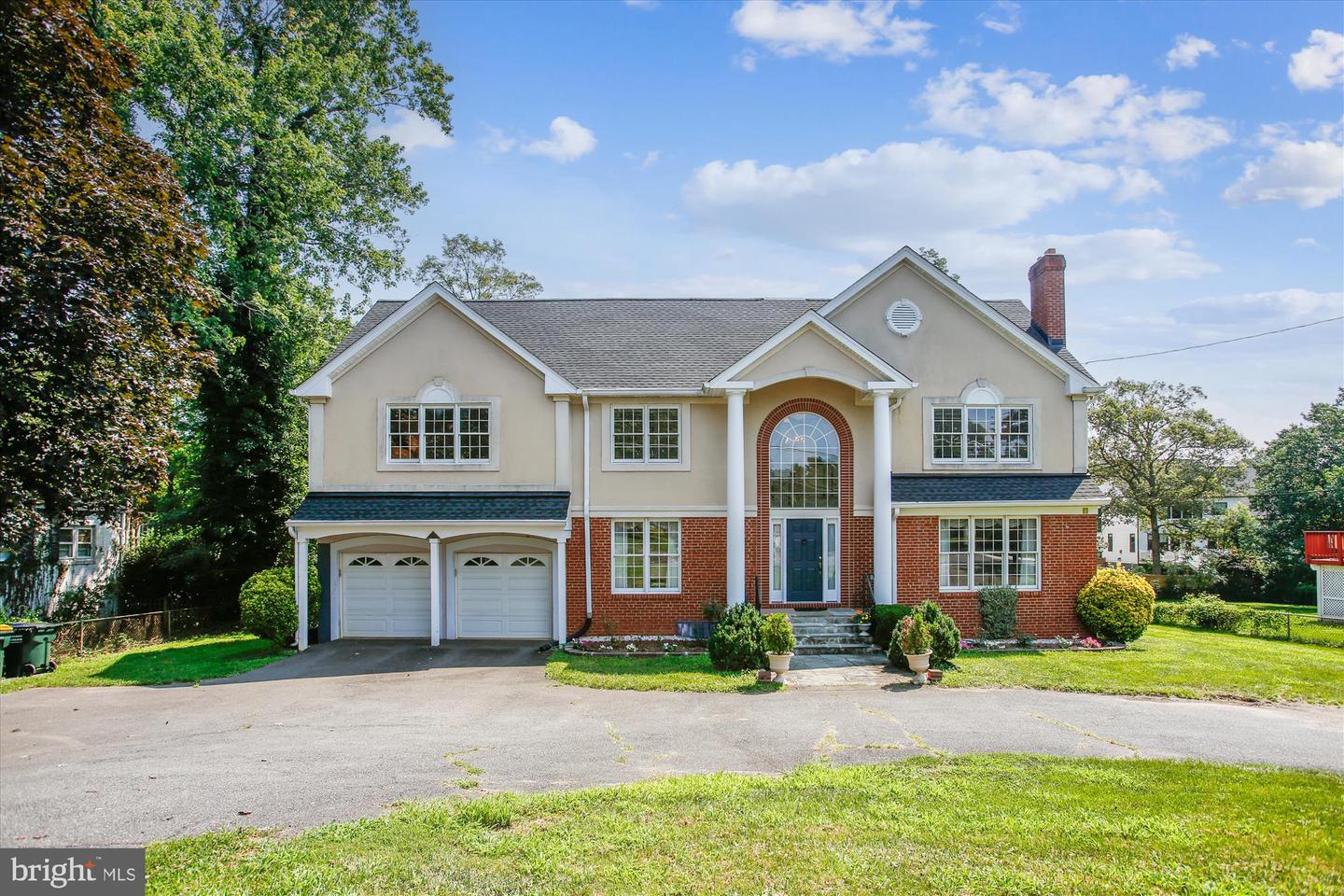 1901 GREAT FALLS ST, MCLEAN, Virginia 22101, 8 Bedrooms Bedrooms, ,5 BathroomsBathrooms,Residential,For sale,1901 GREAT FALLS ST,VAFX2244538 MLS # VAFX2244538