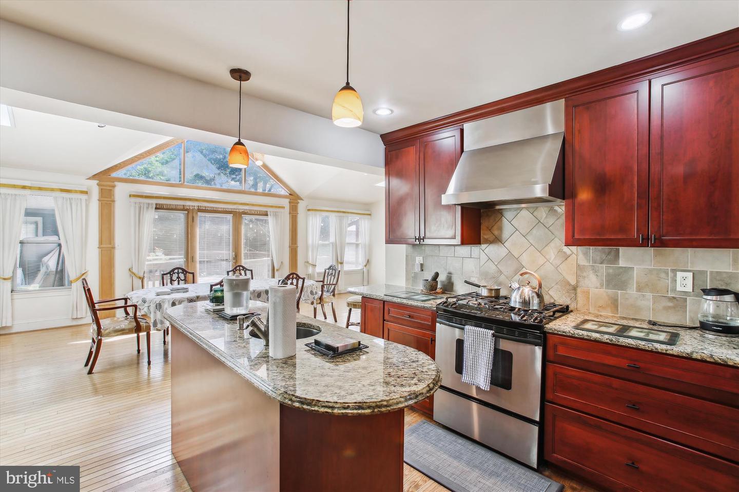1901 GREAT FALLS ST, MCLEAN, Virginia 22101, 8 Bedrooms Bedrooms, ,5 BathroomsBathrooms,Residential,For sale,1901 GREAT FALLS ST,VAFX2244538 MLS # VAFX2244538